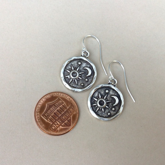 artisan Sundance Charm silver earrings - Picture 5 of 7